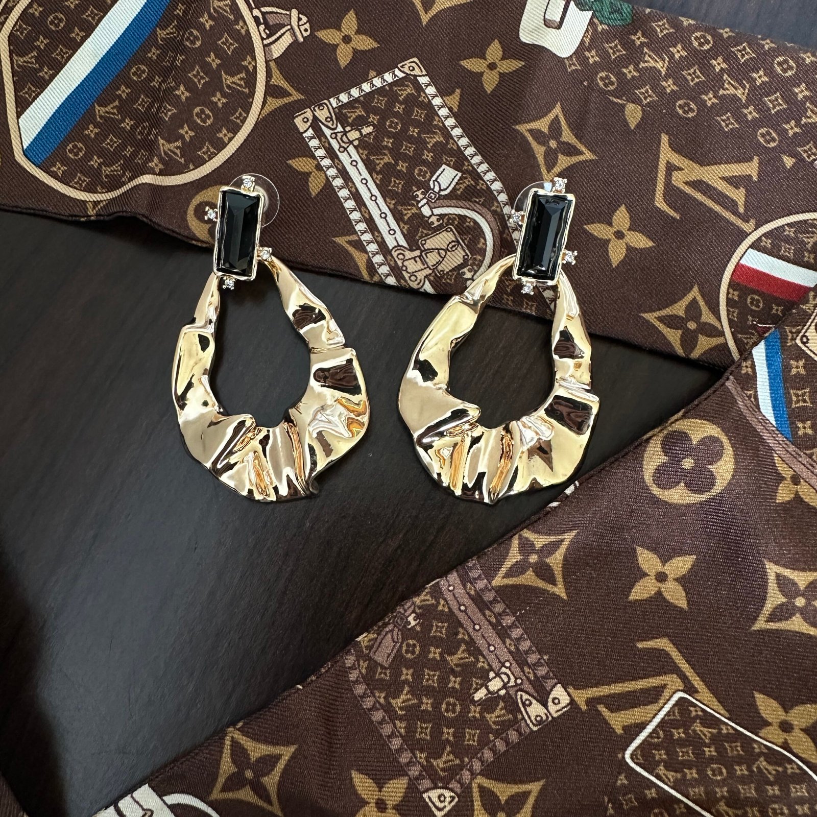 Oval Gold Earrings - Image 6